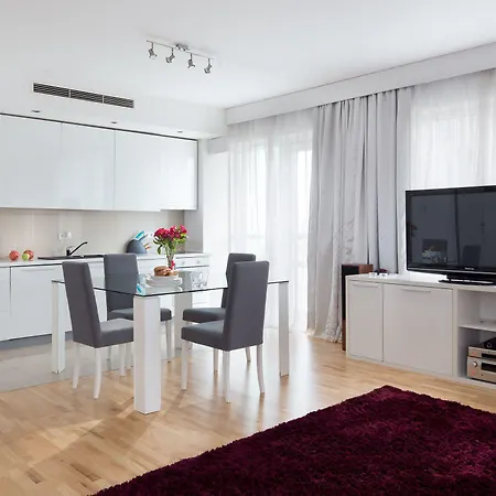 Chopin - Platinum Towers Warschau
