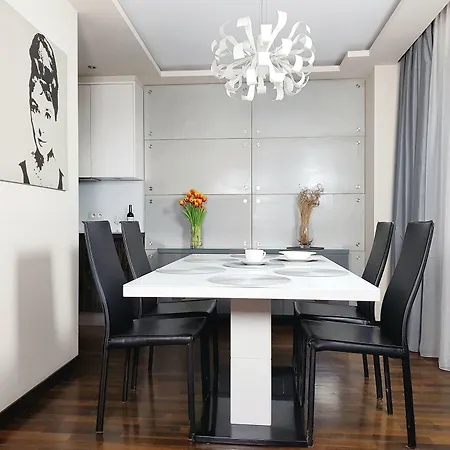 Chopin - Platinum Towers * ורשה