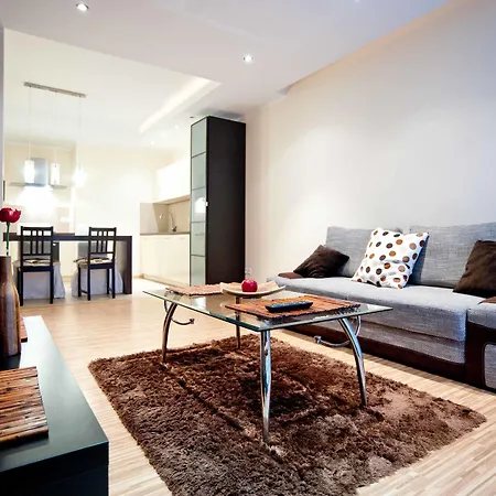 شوبان - بلاتينيوم تاورز وارسو