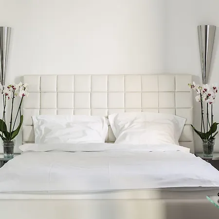 Chopin - Platinum Towers Apartment