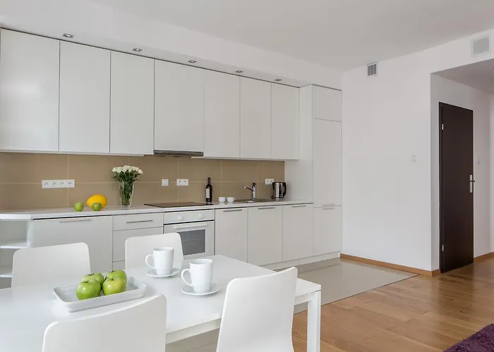 Chopin - Platinum Towers Apartment Warsaw